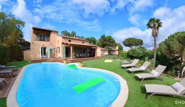 Villa with private pool for 12 in Golfe de Saint Tropez