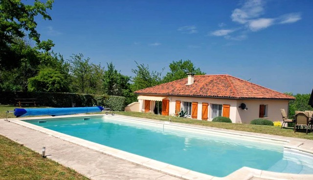 Villa With Private Pool With Stunning Views Over The Dordogne valley