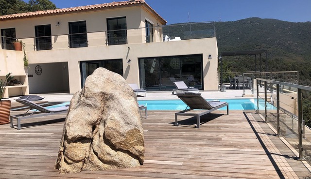 Villa with sea view and heated pool in Coti-Chiavari