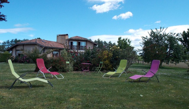 Villa with Spa in a protected environment