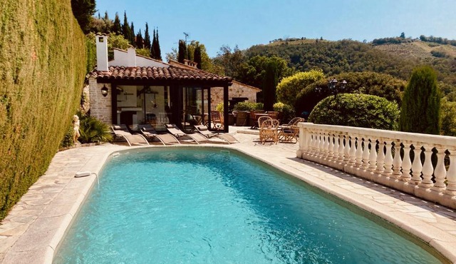 Villa with spectacular views - Pool house with outdoor kitchen and pizza oven