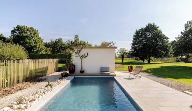 Villa with swimming pool, landscaped park 15mn from Bird Park 🐦