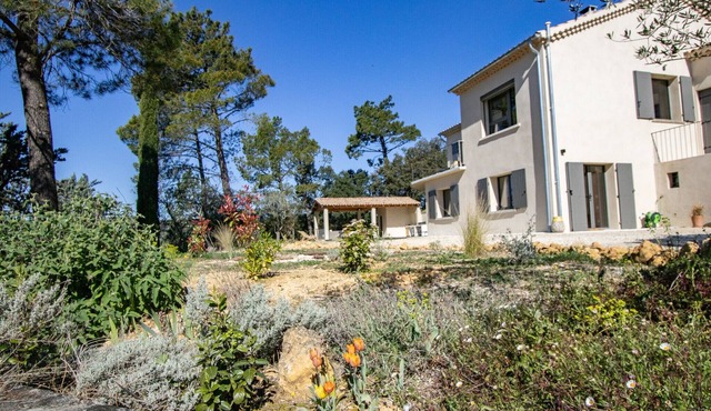 Villa with swimming pool and view – Drôme Provençale
