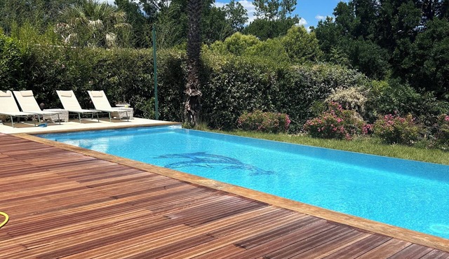 Villa with swimming pool, garden, quiet village 27 km from the sea 13 km from Montpellier