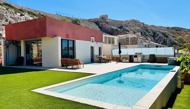 Villa with swimming pool at Les Goudes in the calanques!