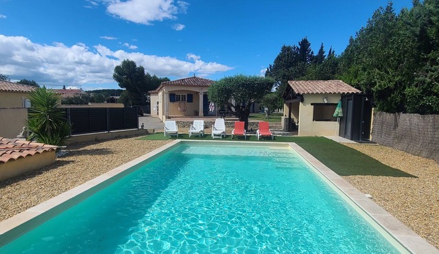 Villa with swimming pool