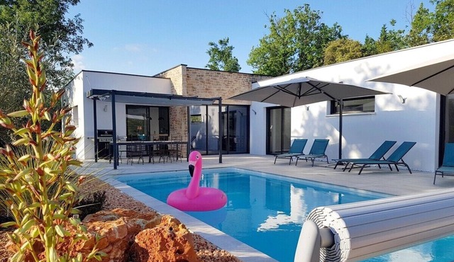 Villa with swimming pool - Pontevès (83) Var