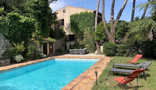 Villa with swimming pool Drôme Provençale