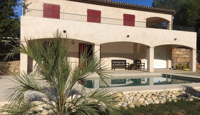 VILLA WITH SWIMMING POOL BETWEEN SEA AND MOUNTAIN VAR CENTER