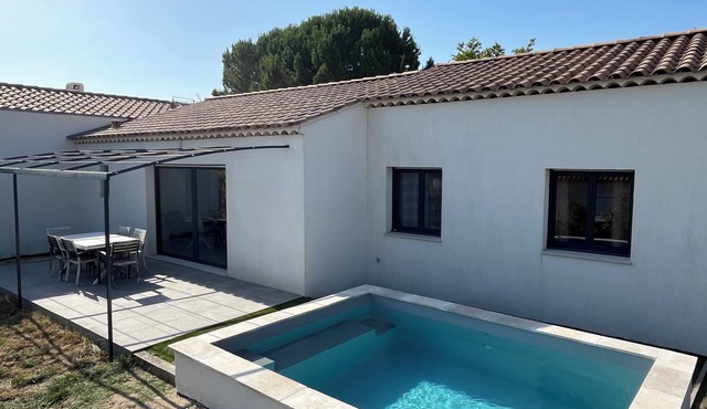 Villa with swimming pool in the heart of the Luberon