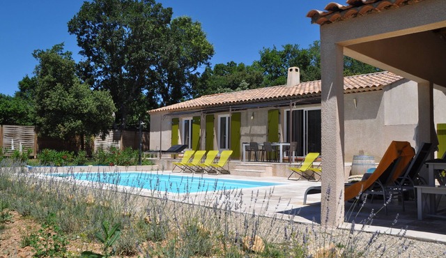Villa with swimming pool near Gorges du Verdon and Lac de Sainte Croix/free WIFI