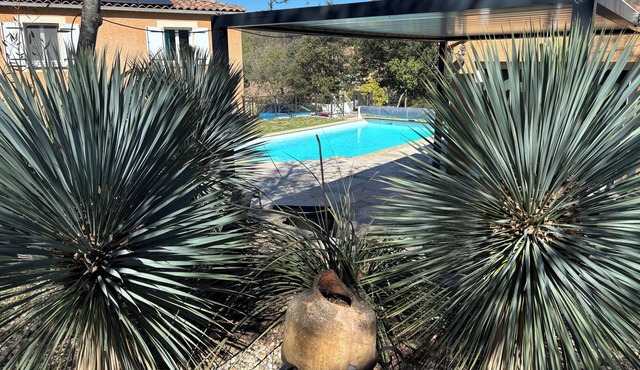 Villa with swimming pool in the Cévennes 10 people electric charging point