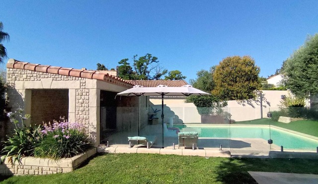 Villa with timeless charm, bright, warm and fully equipped.