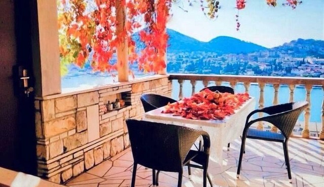 Villa with view of the water