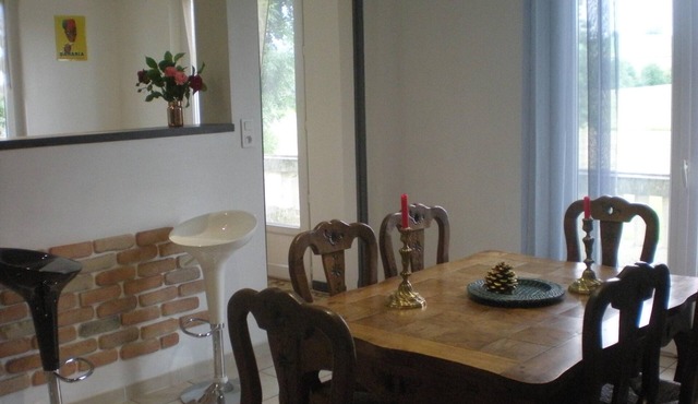 Villa with view on the Pyrenees to rent at the weekend or the week