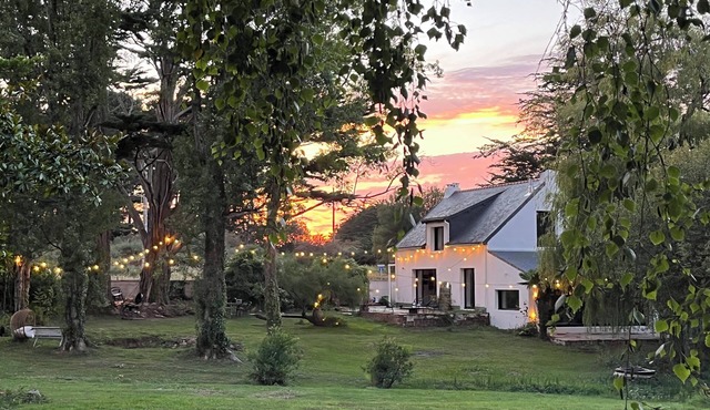 Villa with wooded park, near beach and paths