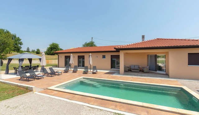 Villa Xenia (V0411-K1) - Labin