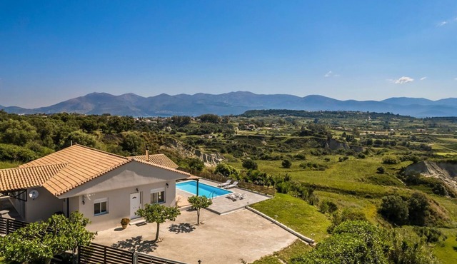 Villa Xi Sunset - Three Bedroom Villa, Sleeps 6
