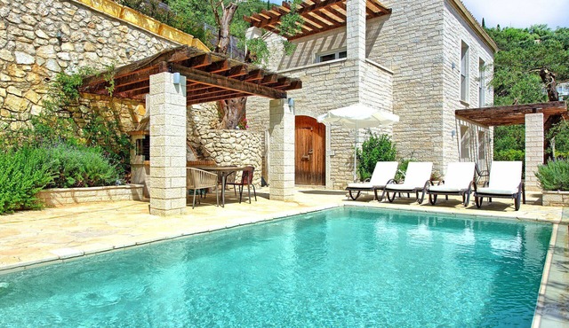 Villa Yaisemi - Vacation villa with private pool on Corfu, Greece