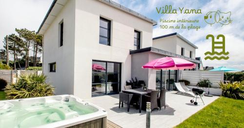 Villa Yana Bretagne Piscine Intérieure partagée et Spa Privatif 100m de la Plage