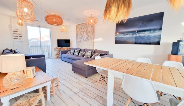 Villa Zanzibar - 80m from the beach with pool