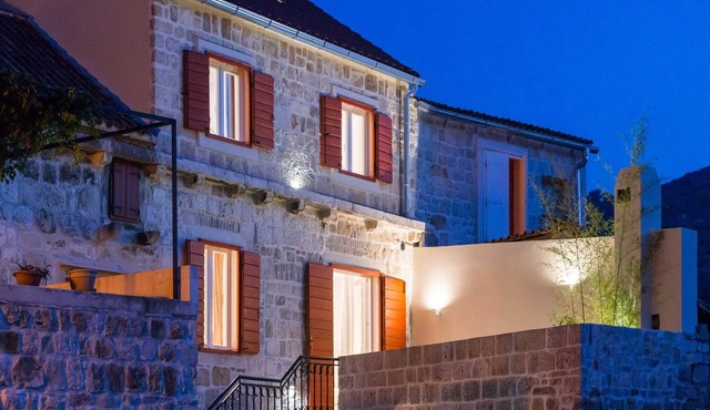 Villa Zdenka - Five Bedroom Villa with Terrace