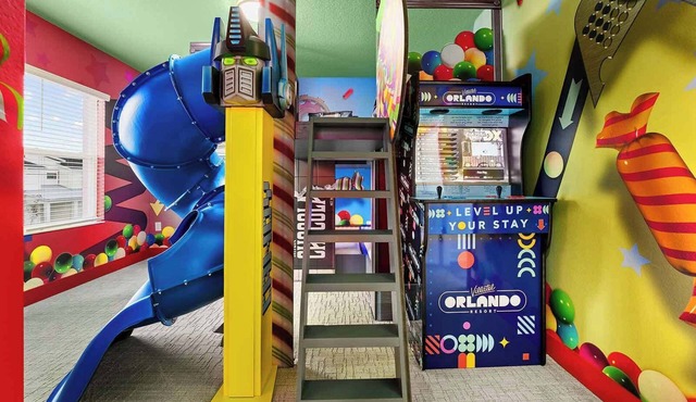 Villa Zen | Cozy New Home w/Huge LR/DR, Candy Themed BR & PVT Pool - Near Parks