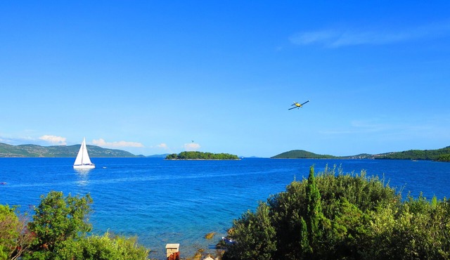 Villa Zeus beach hotel
