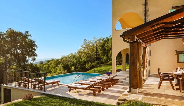 Villa Zora by Villa Plus
