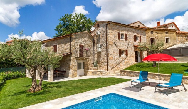 Villa Zoro Comfortable holiday residence