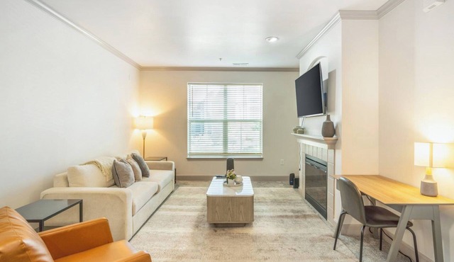 Village 1BD 2 - One Bedroom Apartment, Sleeps 2