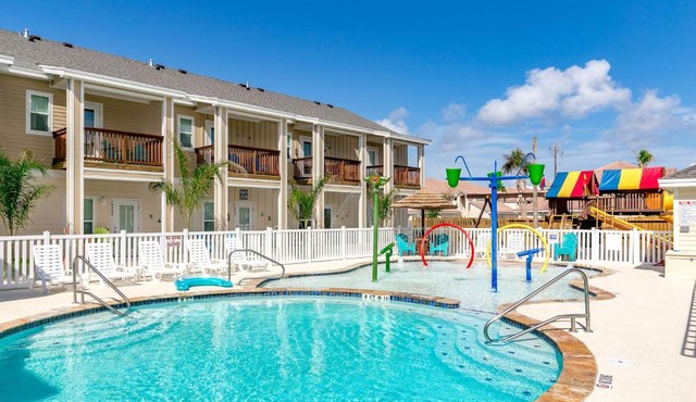 Village by the Beach L824K