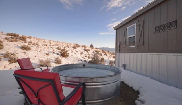 Village Cabin 4 sleeps up to 6