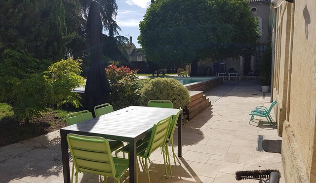 Village center, the charm of the old, completely renovated in Cezac