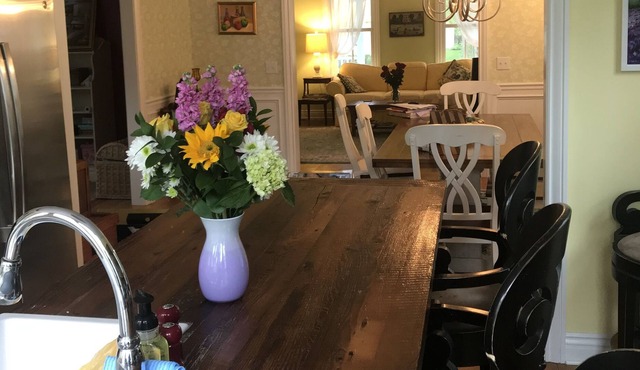 Village Colonial Cazenovia 1 Block from Lake & Town