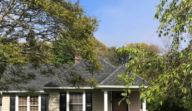 Village Cutie! 2.5 Miles to Ocean Beach!!