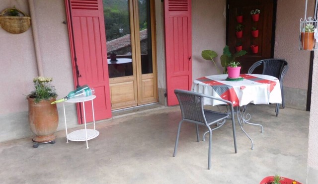 VILLAGE DE MIALET house with garden on road side and village on other side