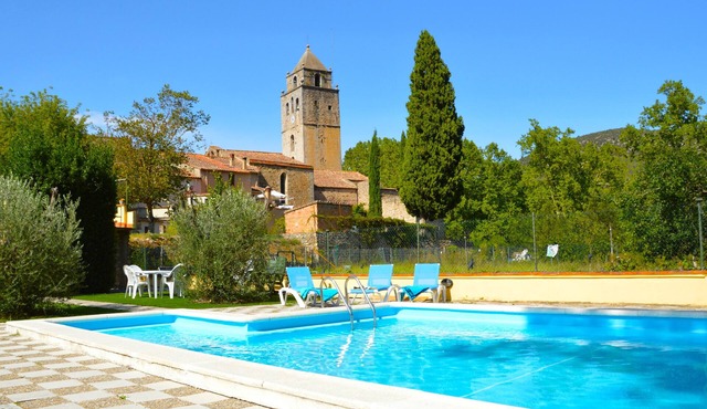 "Village House with Private Pool" with Terrace & Wi-Fi