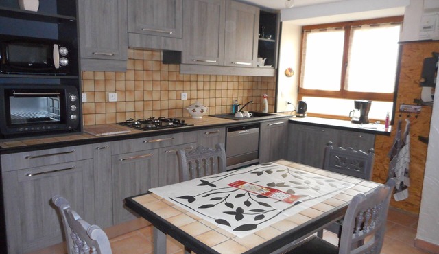 Village house 2/3 pers near Ariège hiking trails