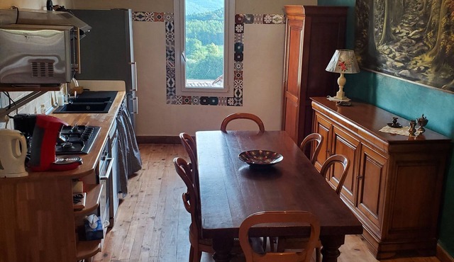 Village house (classified 3 *) of 93m2 with swimming pool in old provencal village