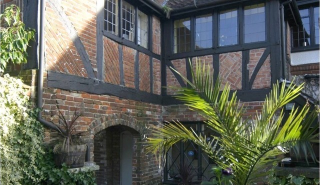 Village House Coaching Inn