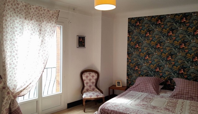 Village house for 5 pers in the historical center of Thuir, + baby bed max 15kg