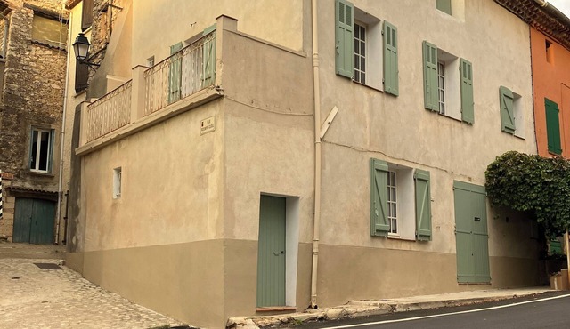 VILLAGE HOUSE, FOR FAMILIES, CLOSE TO HIKING, verdon lakes