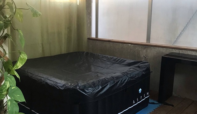 Village house with jacuzzi and covered terrace near the Devil's Bridge