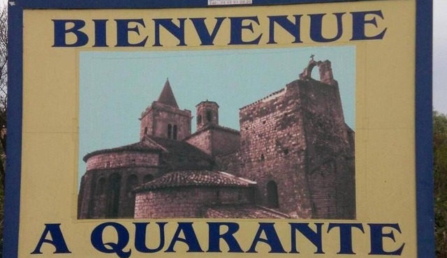 village house fully equipped near Beziers