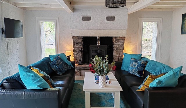 Village House in Lez (St Beat-Lez) Midi Pyrenees