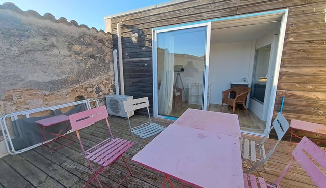 Village house in Marseillan with elevator and rooftop terrace