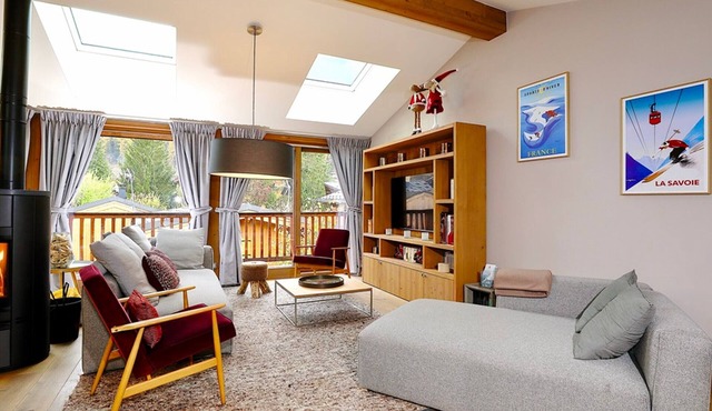 Village house in the heart of Praz with sauna and garage
