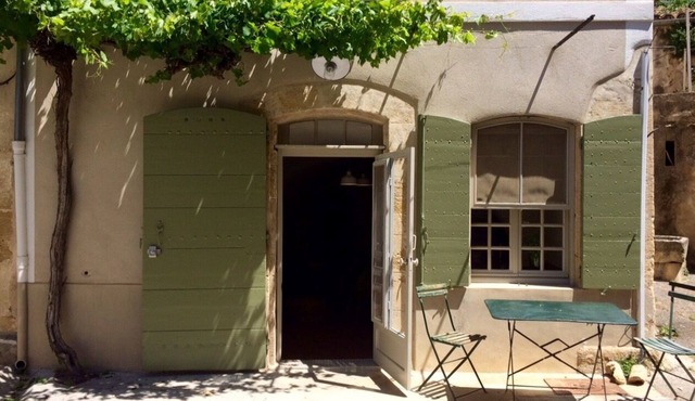 Village house in the center of Lourmarin