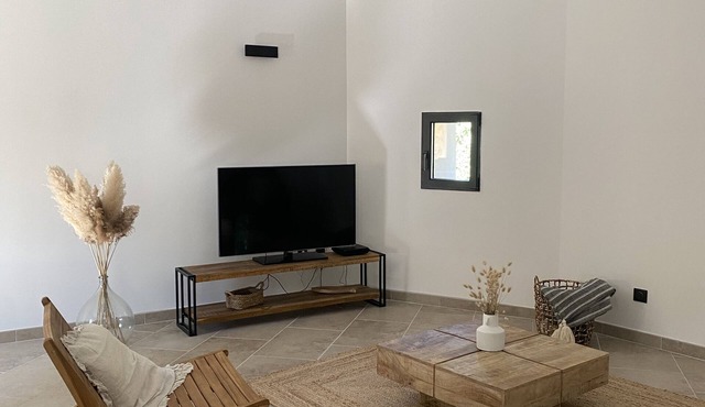 Village house in the heart of Gigondas